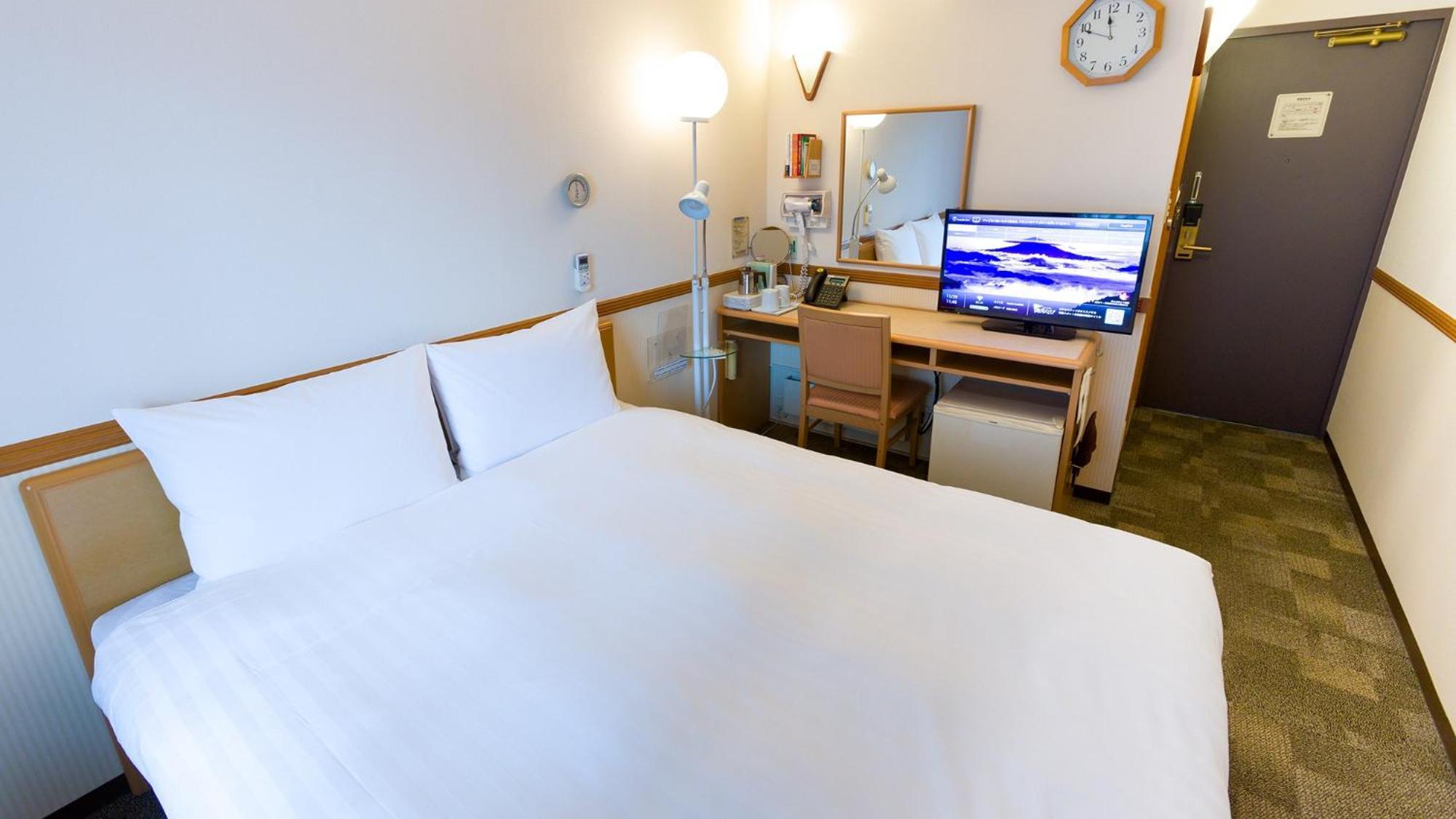 Toyoko Inn Chiba Ekimae Værelse billede
